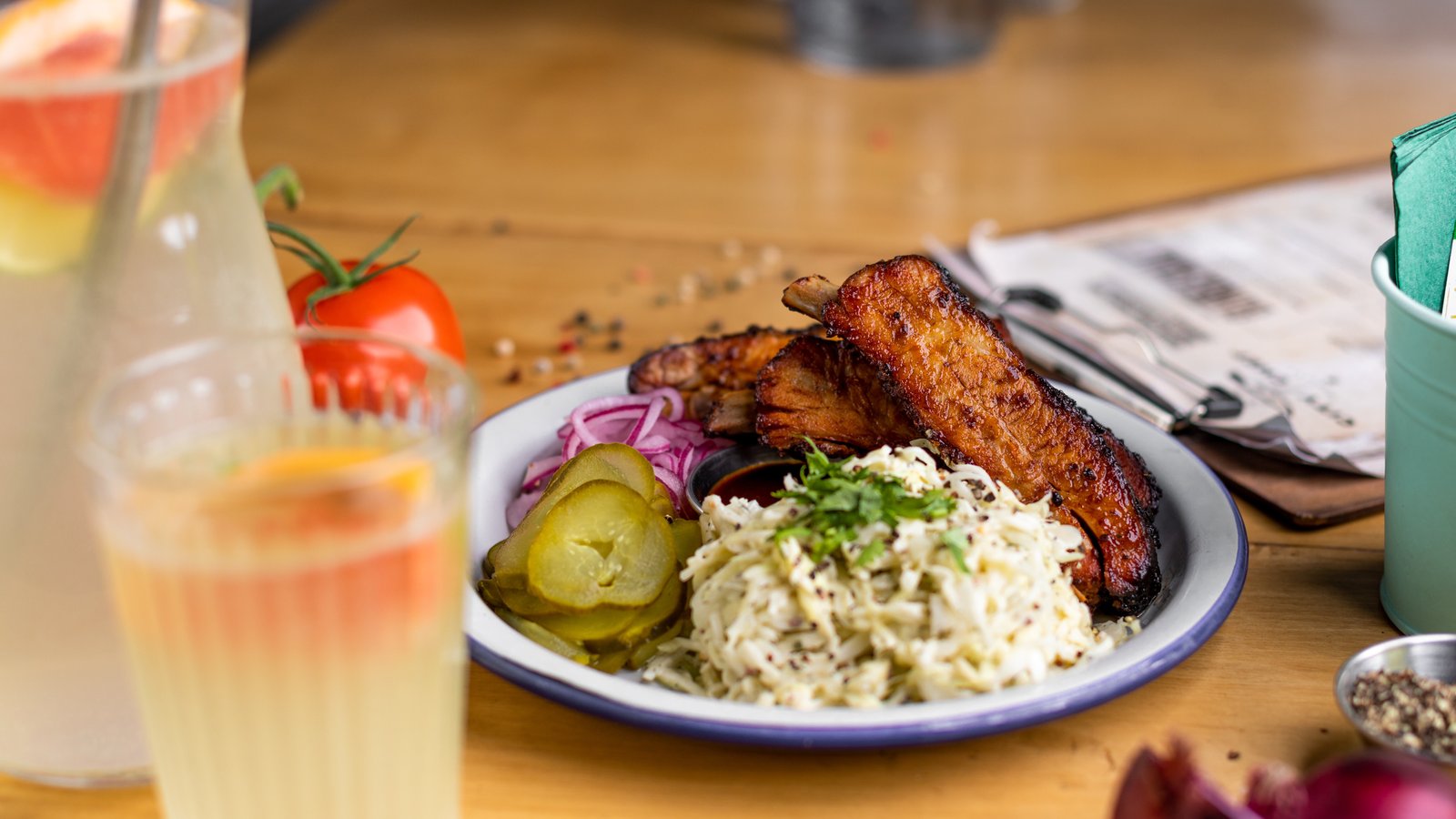 City Chef BBQ kiaulienos šonkauliai su garnyru